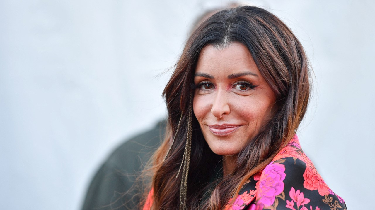 Jenifer sort aujourd&rsquo;hui son album « N°9 ». Ecoutez « En attendant » le titre dédié à ses enfants.