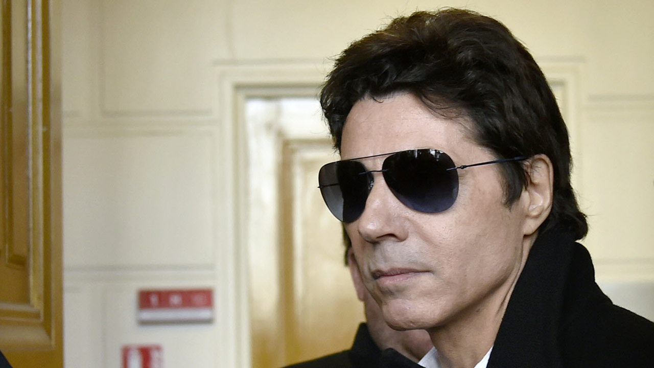 Jean-Luc Lahaye libéré sous contrôle judiciaire après six mois de prison. Les conditions sont drastiques.