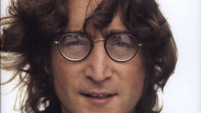8 décembre 1980 : Le monde pleurait John Lennon. - john lennon 1
