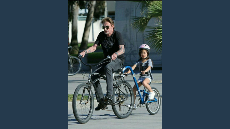 Découvrez 10 photos exceptionnelles de Johnny - johnny 11