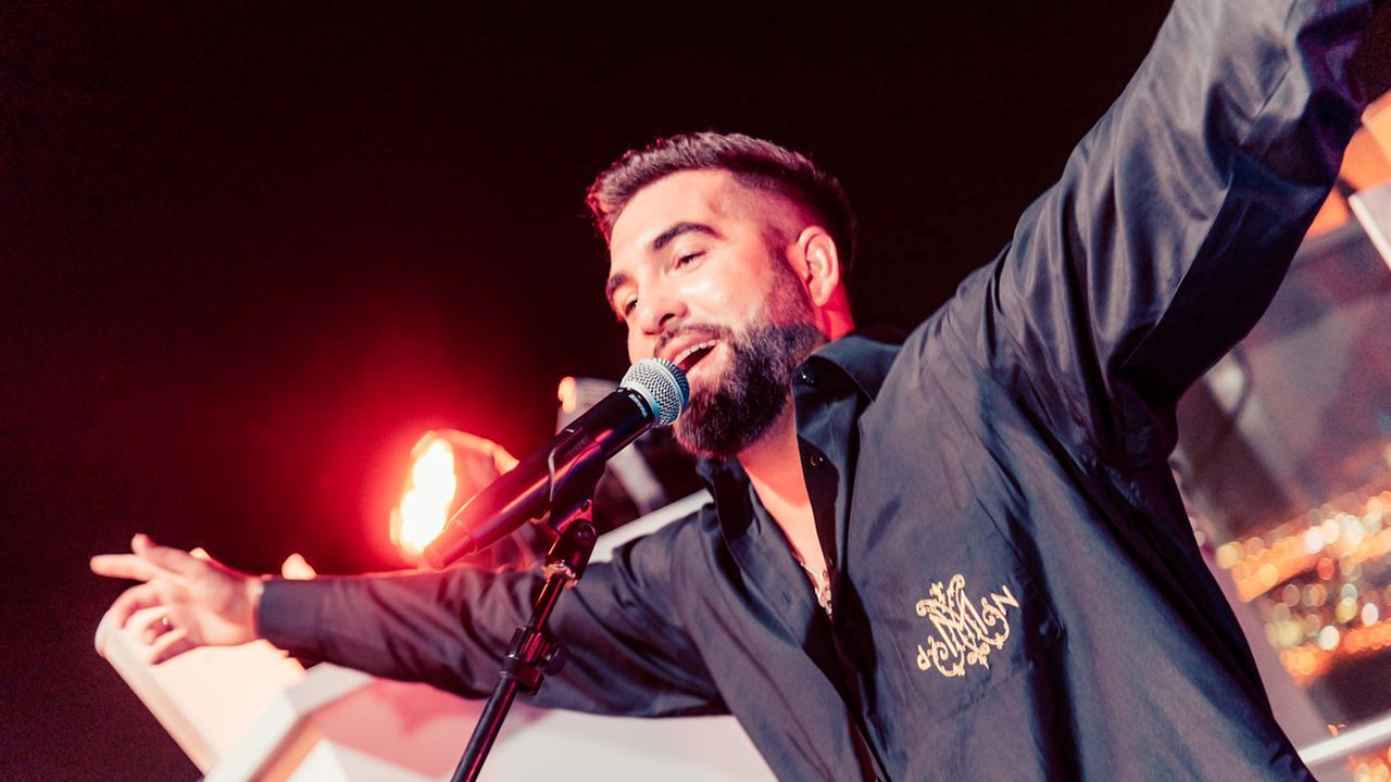 Lives tout chauds : Kendji Girac hier soir au Zenith de Rouen.