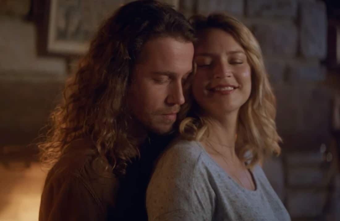 Le clip de Julien Doré et Virginie Efira « Kiki »