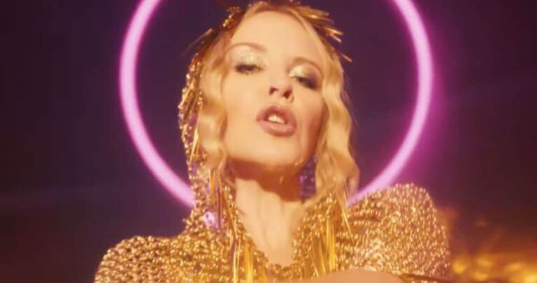 L'album "Disco" de Kylie Minogue N°1 au Royaume Uni. - kilie minogue 2
