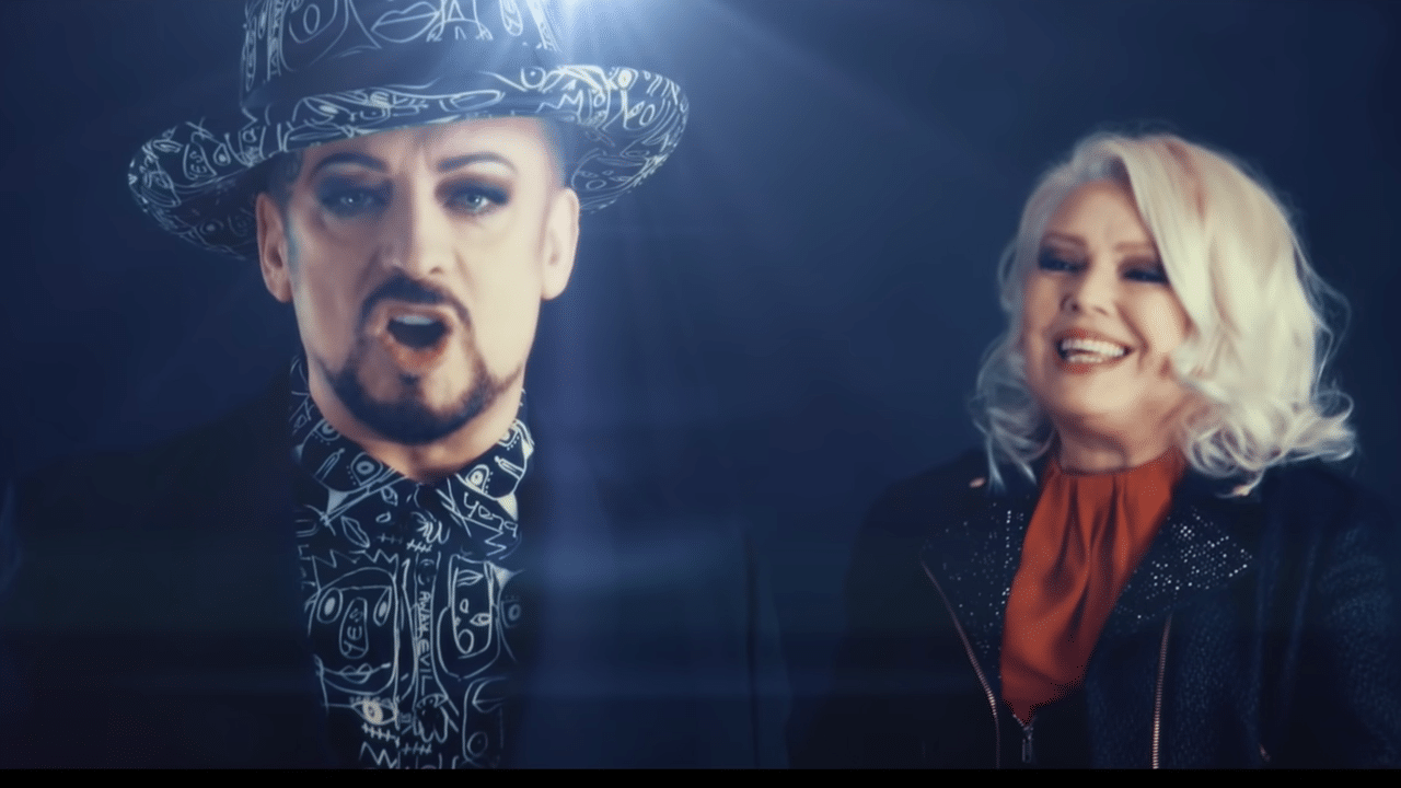 Découvrez un duo de stars Kim Wilde et Boy George « Shine On »