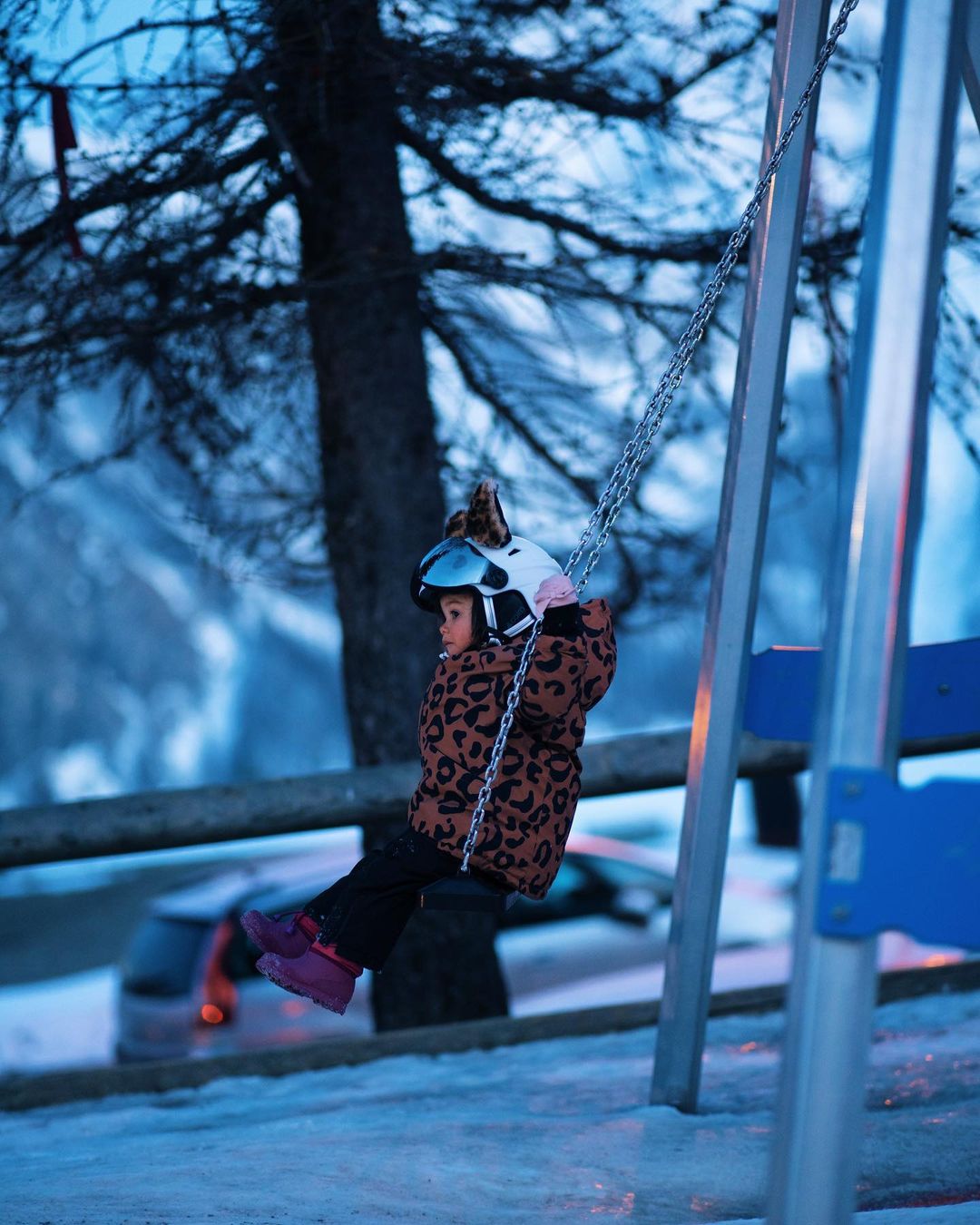 La fille de alizée au ski