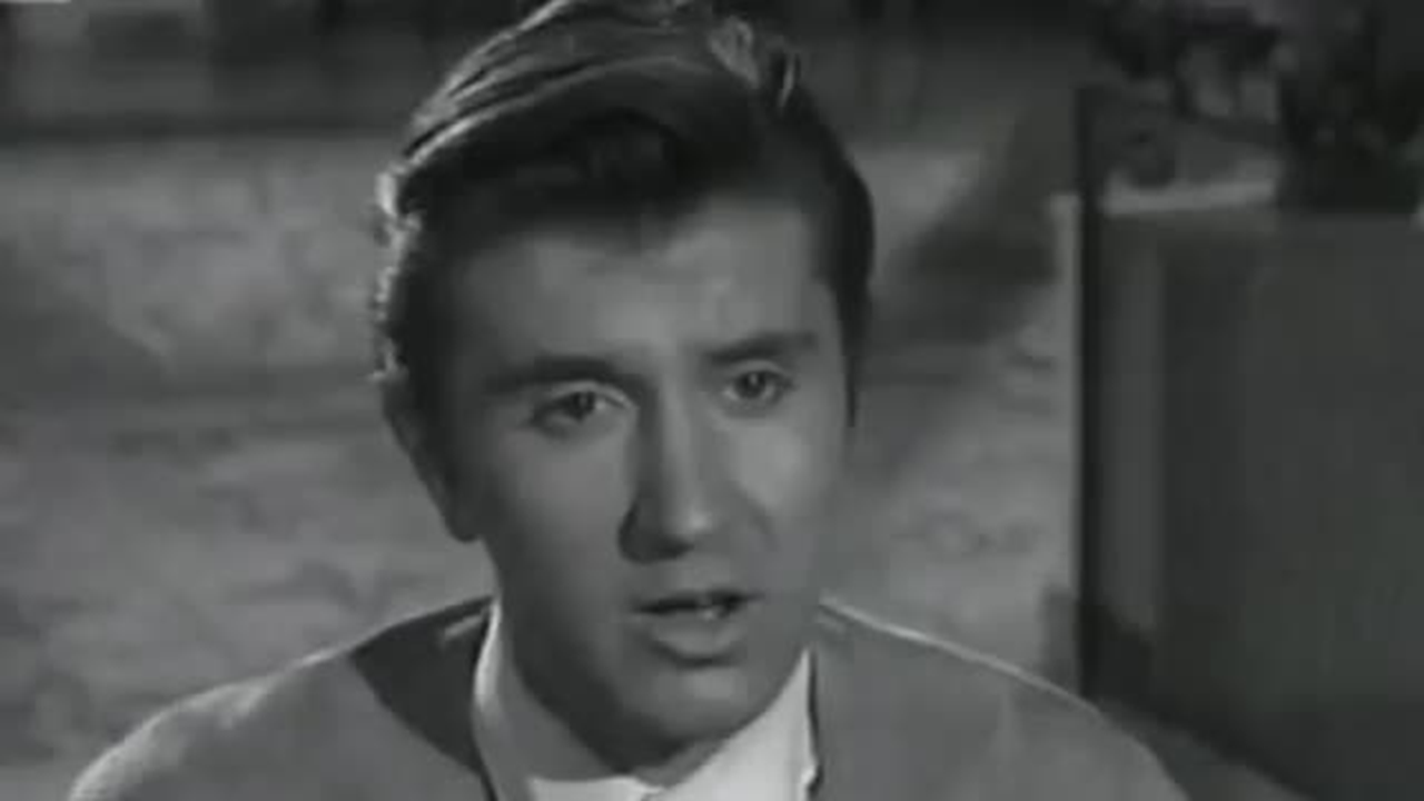 Nostalgie : Una Lacrima Sul Viso de Bobby Solo – Paroles et Traduction en français.