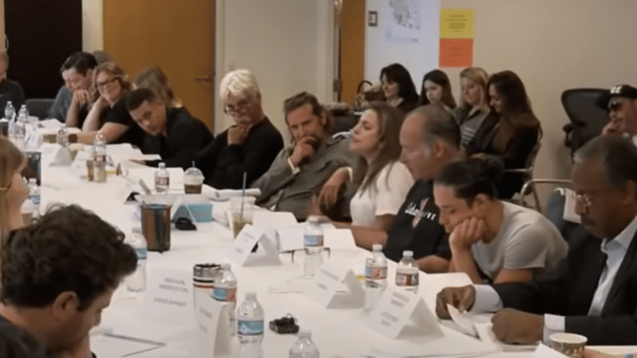 Lady Gaga chante « Shallow » lors d&rsquo;une réunion de travail de « A Star is Born »