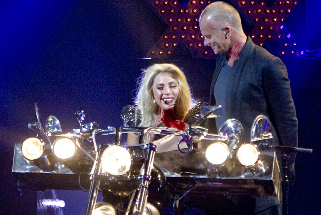 Live : Lady Gaga et Sting "Stand By Me" Super, malgré quelques fausses notes... - lady gaga 2 2