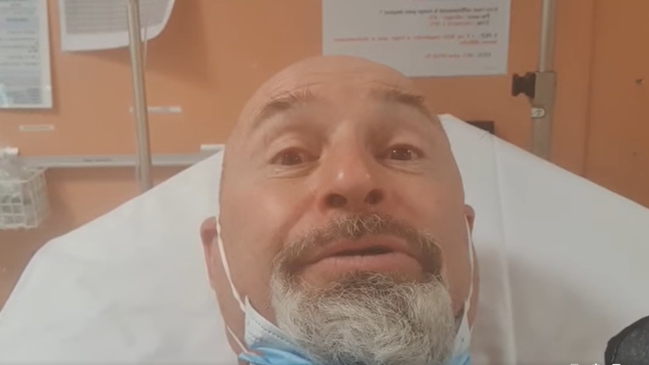 Vincent Lagaf&rsquo; victime d&rsquo;un accident : Hospitalisé, il publie une vidéo et raconte.