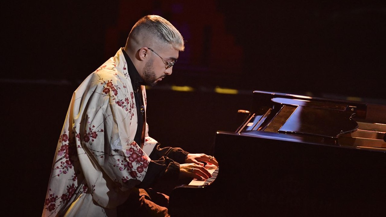Le pianiste Sofiane Pamart invité de Laurent Delahousse. Réécoutez-le.