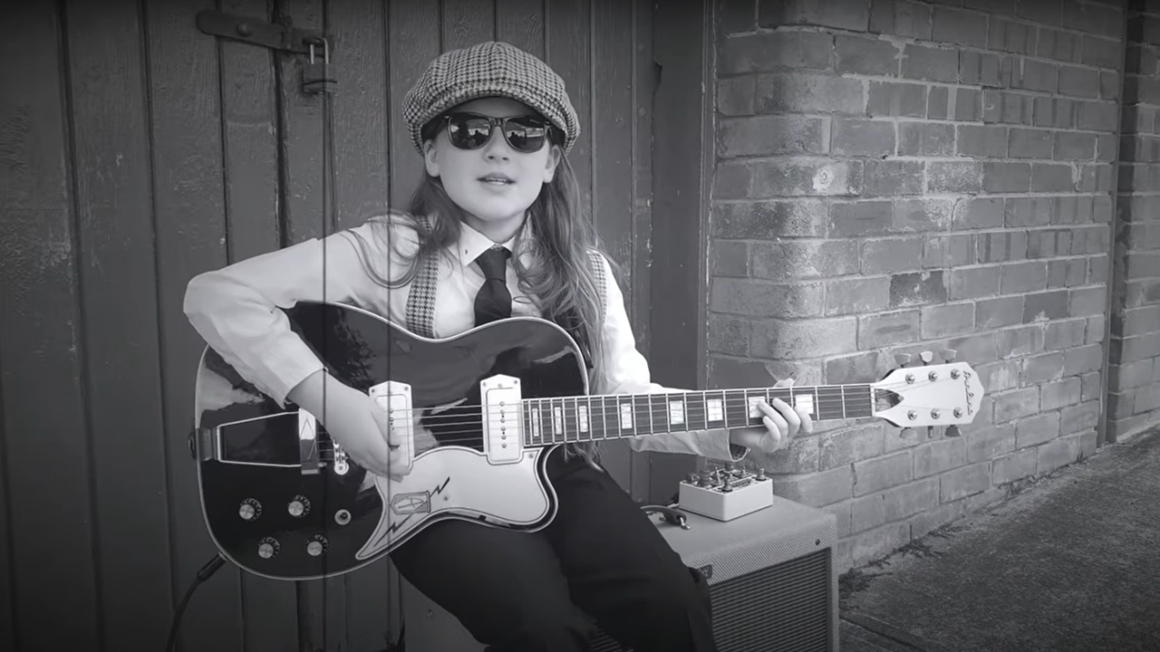 Ecoutez LilG, 10 ans, qui joue de la guitare depuis seulement 3 ans. « Nocturne Blues »