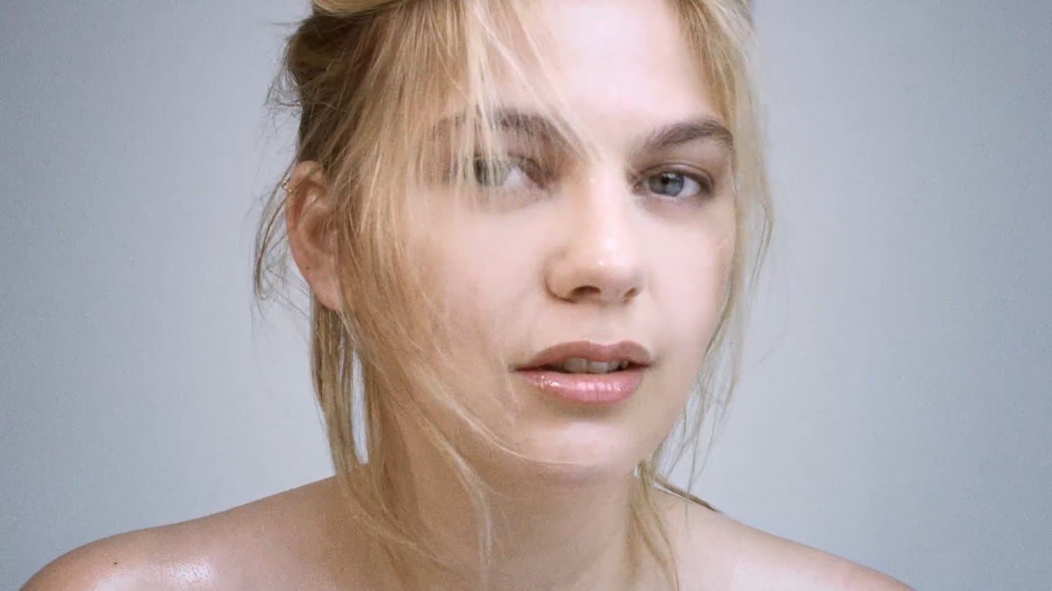 Louane de retrour avec « Donne moi ton coeur »