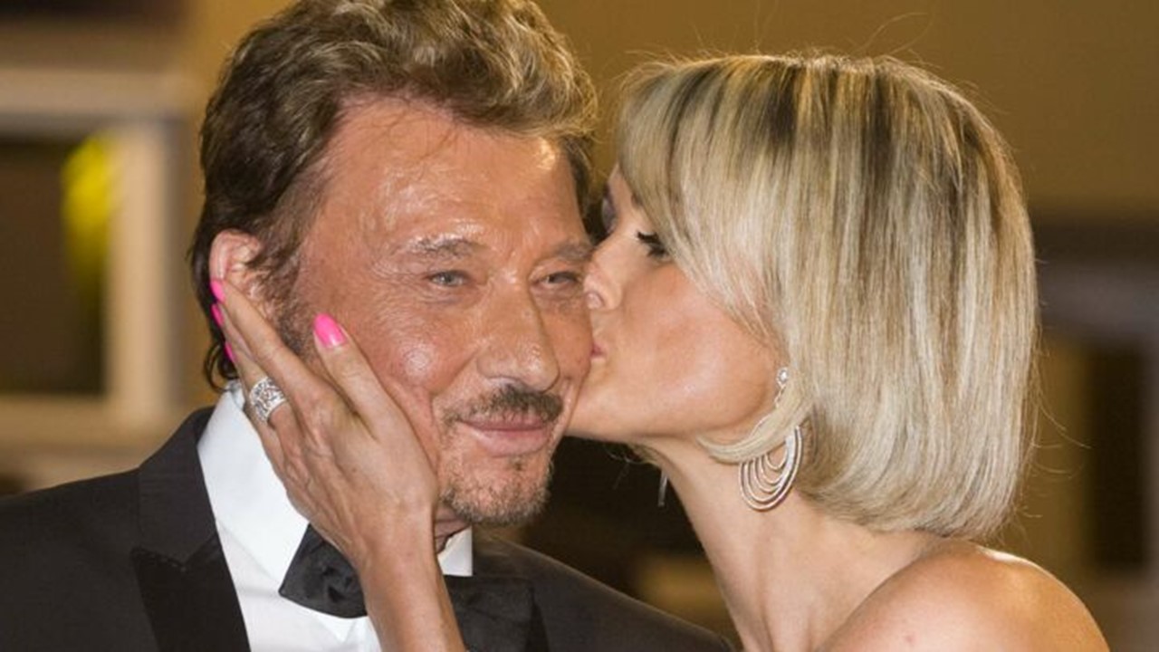 Jeudi 8 décembre M6 diffuse un documentaire inédit sur Johnny !