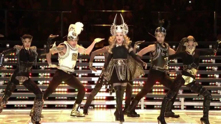 Revivez The Super Bowl Halftime Show 2012 avec Madonna. - madonna 1