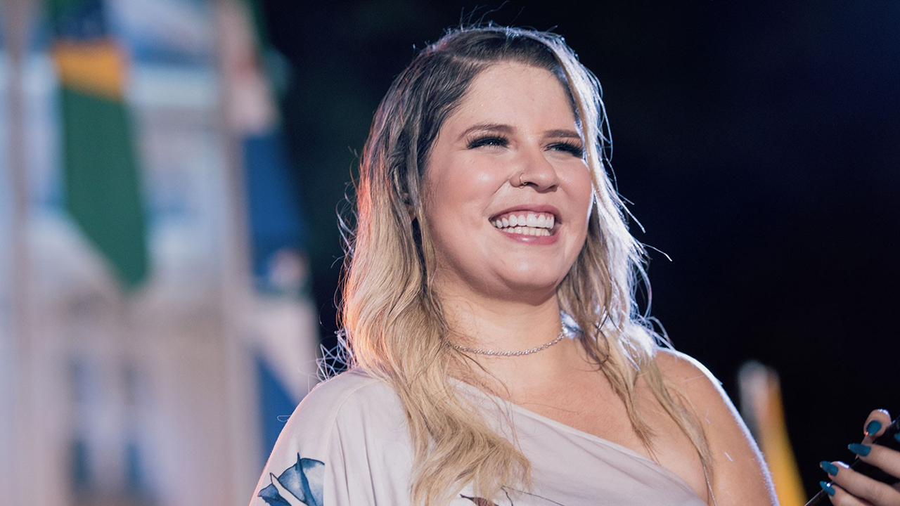 Marilia Mendonça, chanteuse brésilienne très populaire, est morte dans un crash d&rsquo;avion.