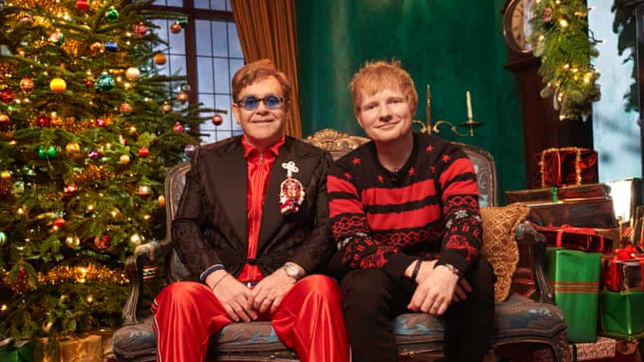Ed Sheeran et Elton John s&rsquo;unissent pour leur nouveau clip de Noël « Merry Christmas »