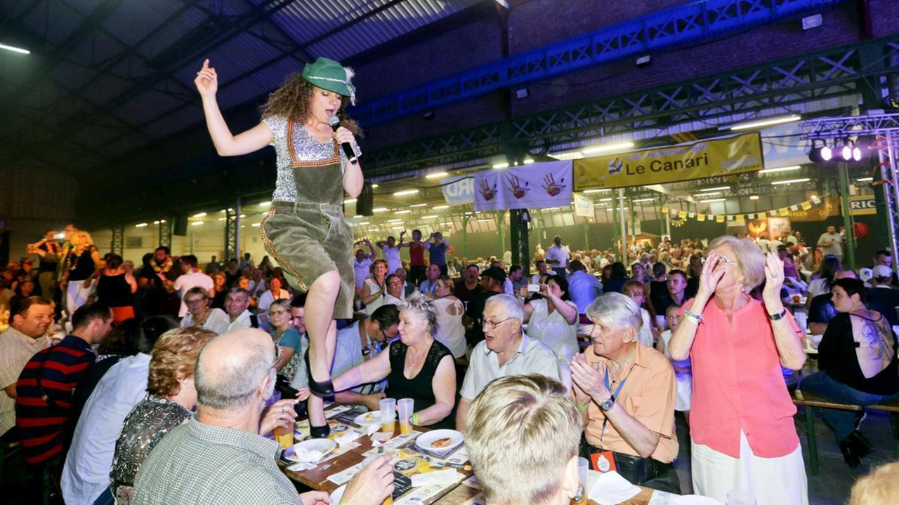 Ambiance de fête pour le retour de la fête de la bière de Maubeuge