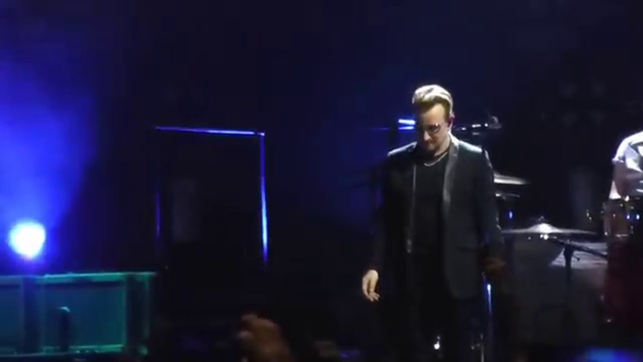U2 - "One", Paris - France 07/12/2015 - YouTube