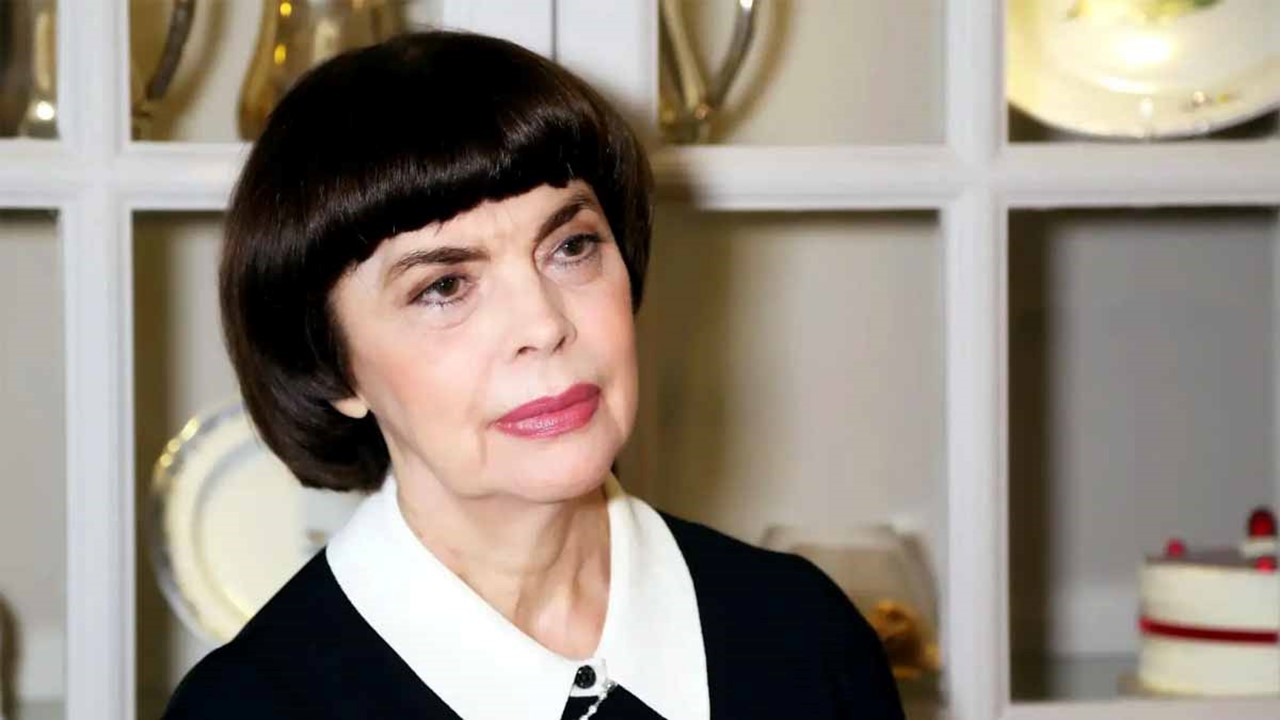 Bon anniversaire à Mireille Mathieu (76 ans).