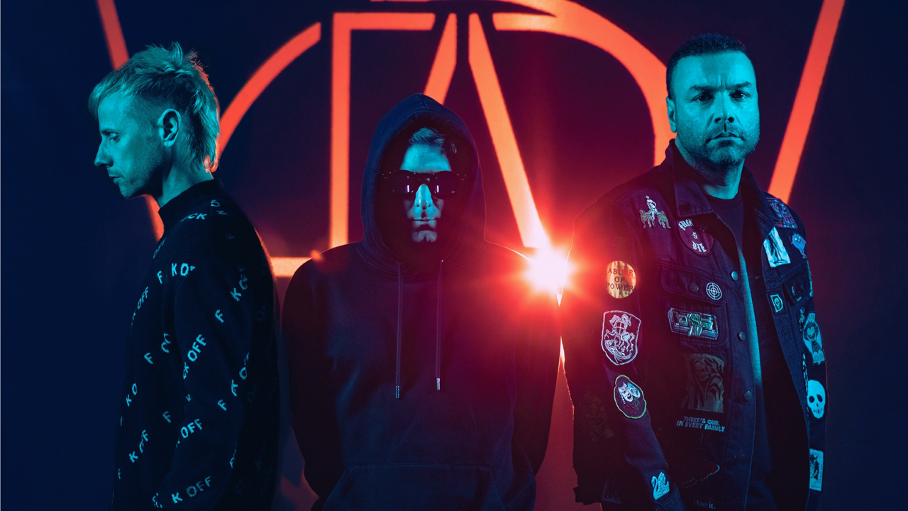 Tout chaud : Muse a dévoilé son nouveau single « Compliance » aujourd&rsquo;hui à 17h. Découvrez le.