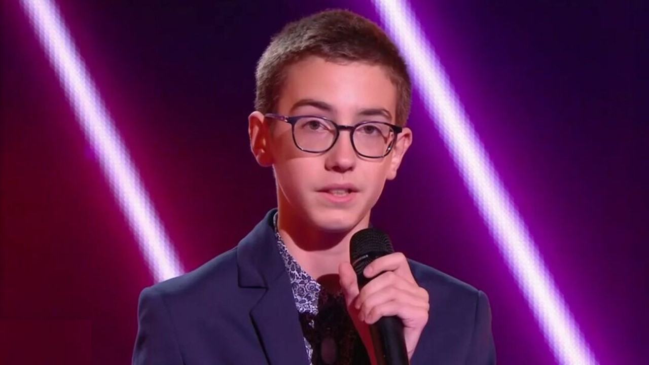 The Voice Kids Néo sings “SOS of an earthling in distress” in tribute