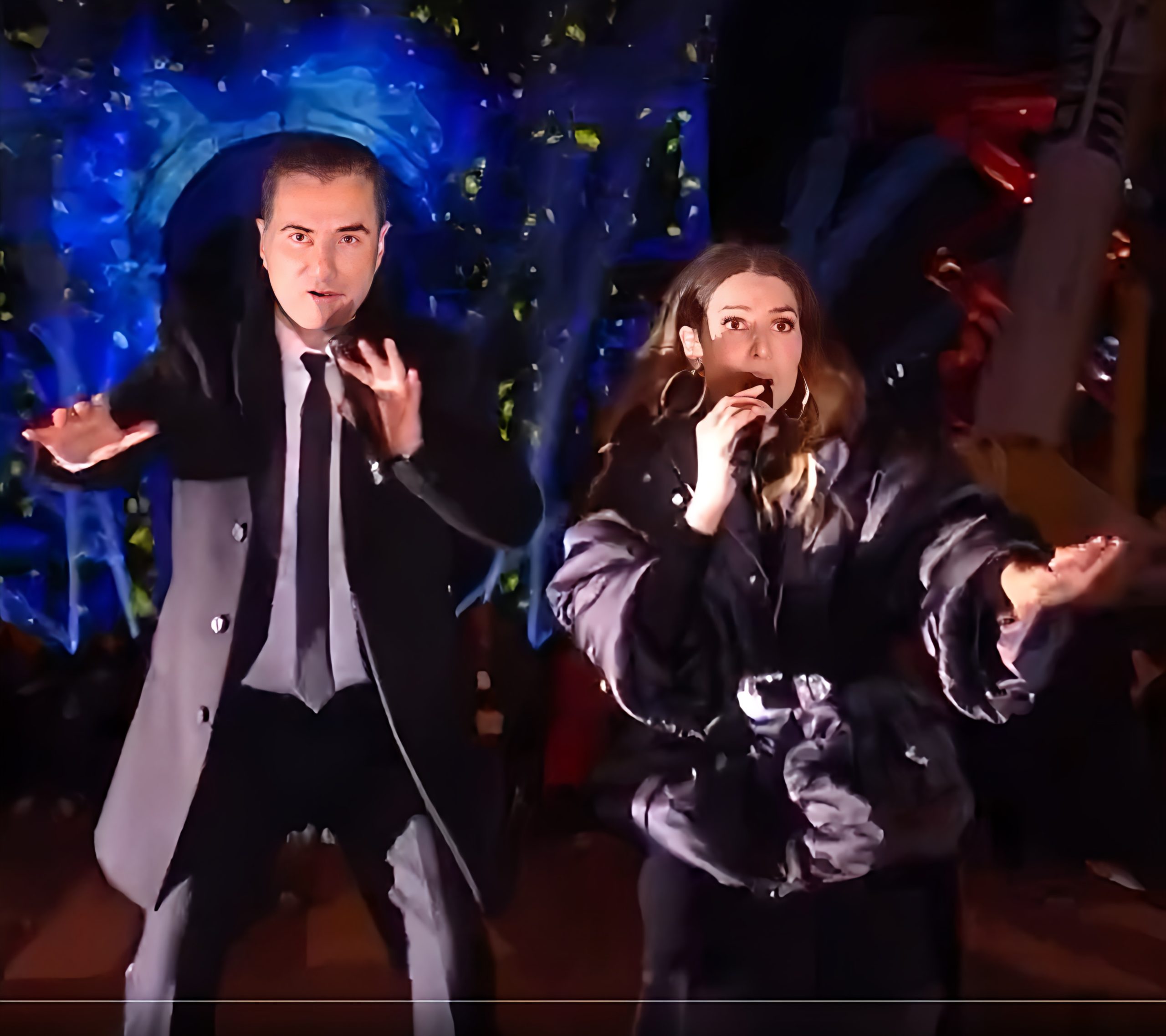 La Ola des Champs-Elysées la plus grande du monde ! Pschitt…!!