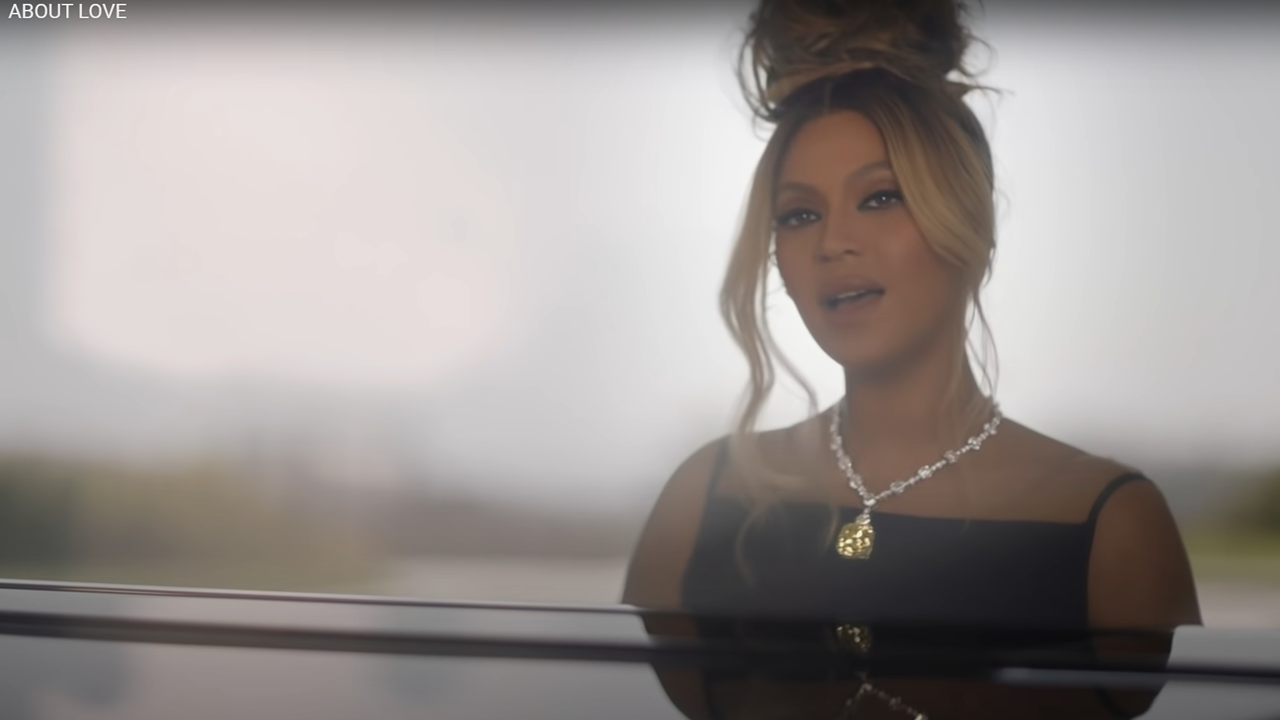 Musique Pub Tiffany & Co « Moon River » Audrey Hepburn