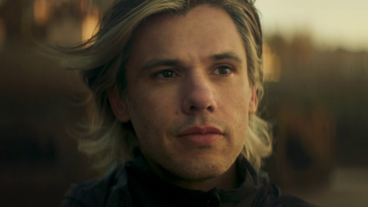 Le clip et les paroles de « Ensemble » – Orelsan