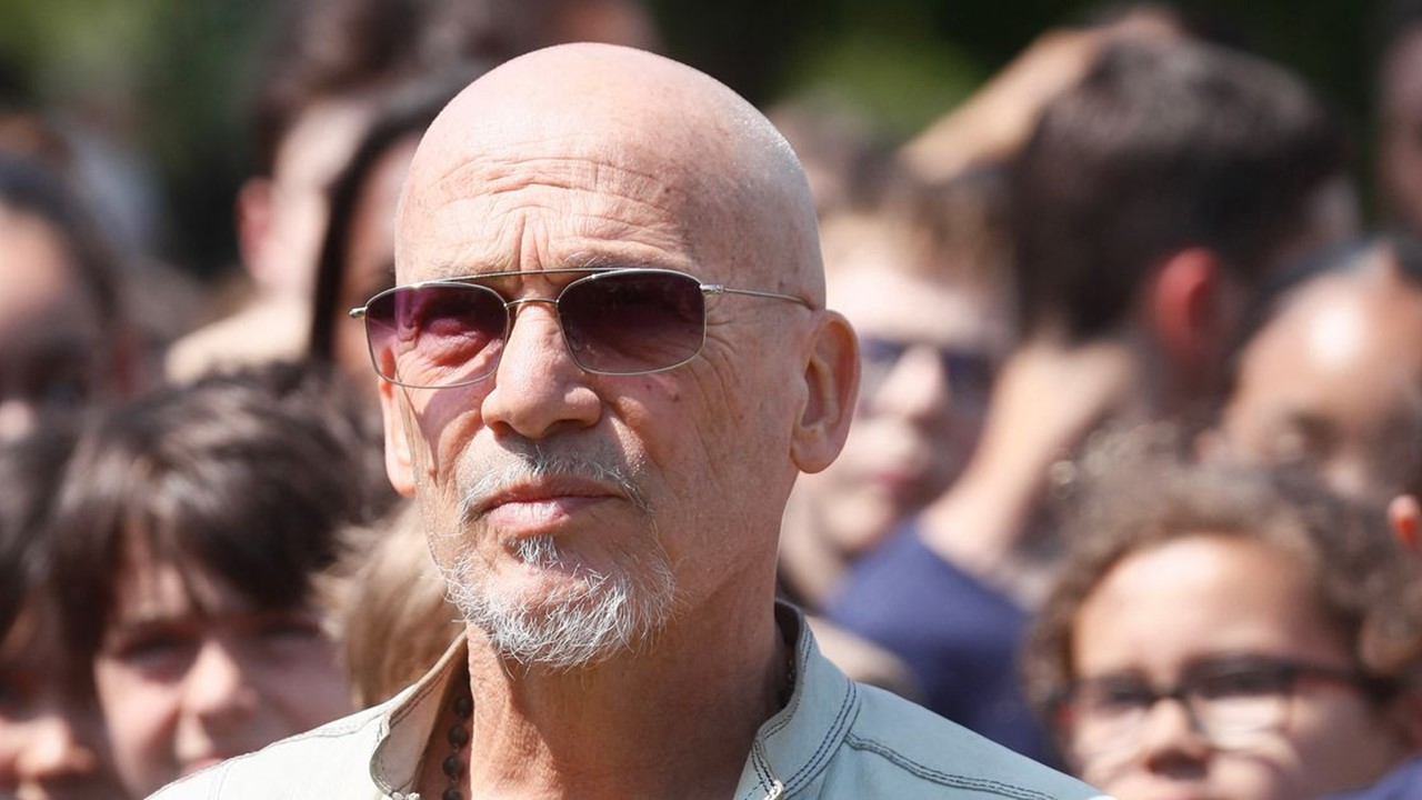 Sorti de clinique 48 heures avant, Florent Pagny est finalement monté sur scène samedi 2 septembre.