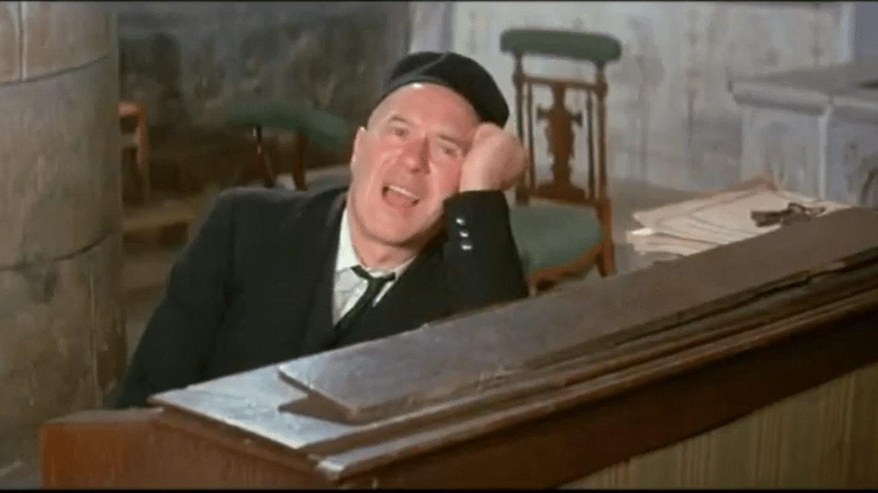 Scène Culte : Le joueur d&rsquo;orgue à la messe du film « Le Petit Baigneur »