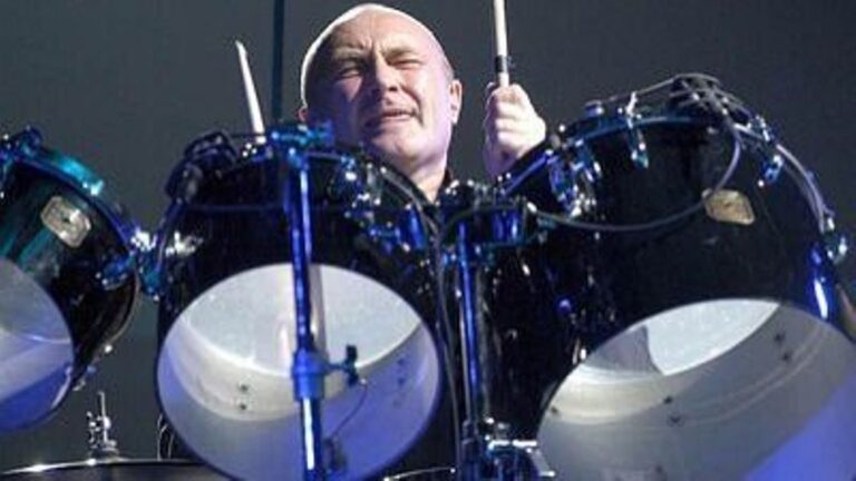 Quand Phil Collins pouvait encore faire des solos de batterie pendant ses concerts... - phil collins