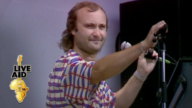 1985: Phil Collins rit de sa fausse note au piano devant 2 milliards de téléspectateurs - phil collins3