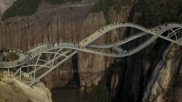 Ruyi Glass Footbridge (China) - pont