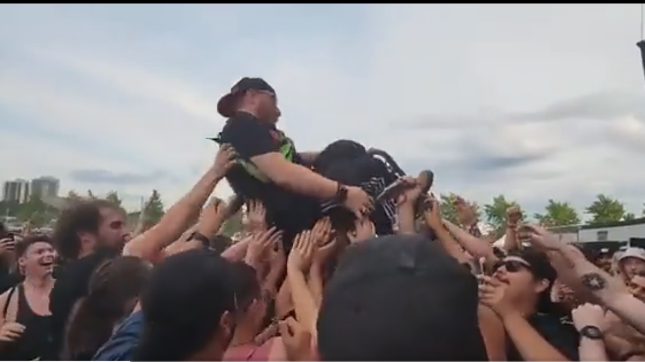 Un beau geste du public au cours d&rsquo;un concert !