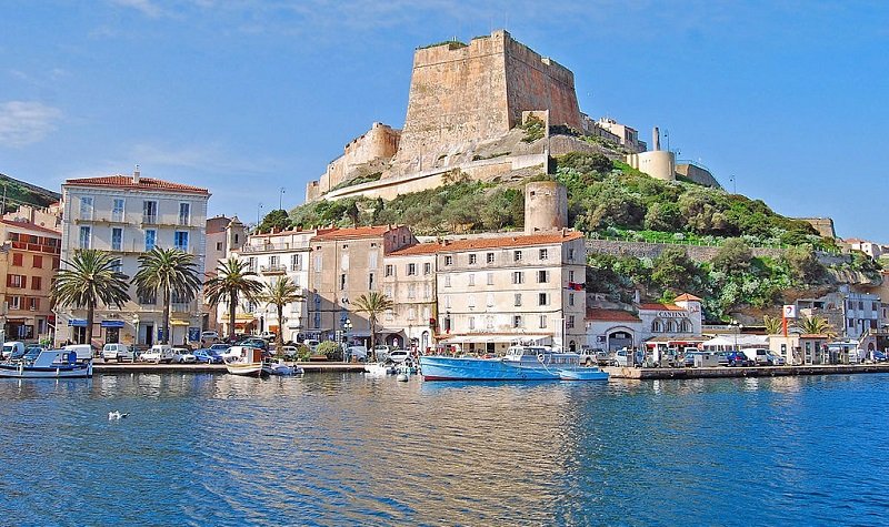 Voyage en Musique : Bonifacio, la perle du Sud de la Corse. - que voir bonifacio