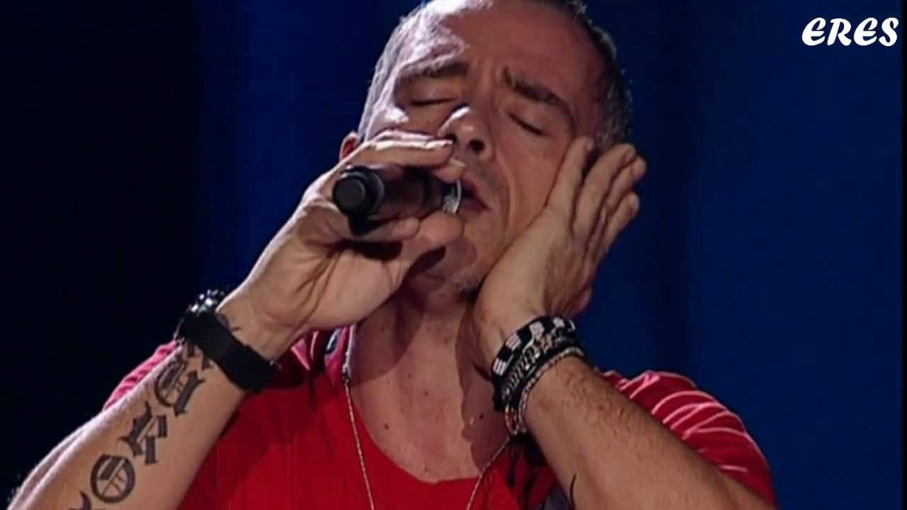 Quand Eros chantait « Per me per sempre » avec son public.