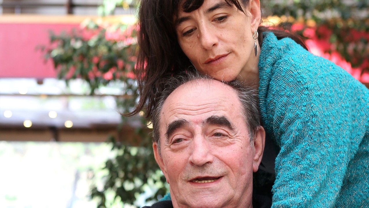 Richard Bohringer : Sa fille Romane  publie une vidéo bouleversante de son père très affaibli.