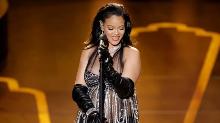 Rihanna enflamme le public des Oscars avec « Lift Me Up »  - rihanna 5