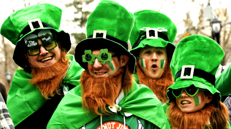 Aujourd'hui c'est la Saint Patrick, l'occasion pour tous les irlandais du monde et les autres de faire la fête ! - saint patrick