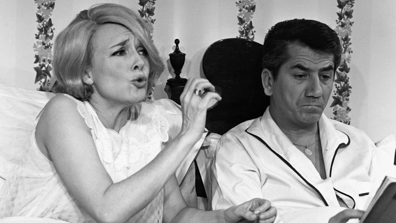 Générique des « Saintes chéries » le feuilleton des années 60&rsquo;s avec Micheline Presle.