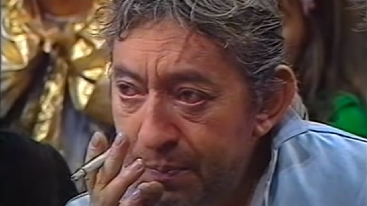 Une vidéo virale où l&rsquo;on voit Serge Gainsbourg pleurer devant des gamins chanteurs, fait le tour du monde