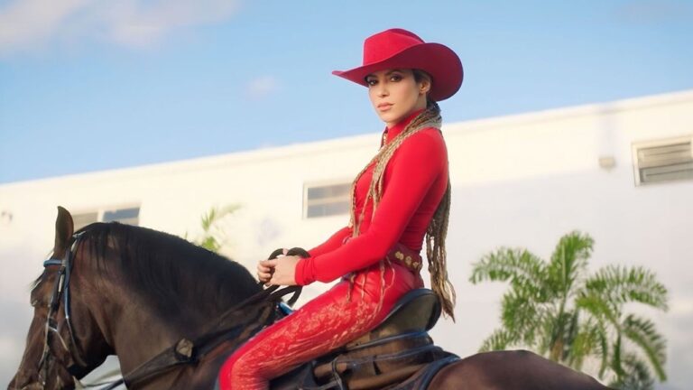 Découvrez le nouveau titre de Shakira "El Jefe" sur lequel elle tacle à nouveau Gerard Piqué - shakira 10
