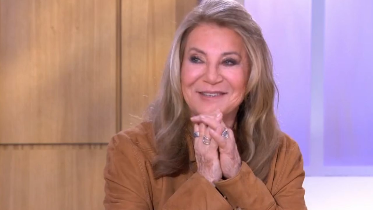 Sheila dans l&rsquo;émission C à Vous: La rumeur « Pendant 40 ans ça m&rsquo;a poursuivie »