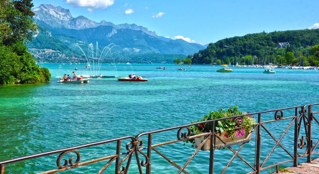 Escapade en musique au bord du Lac d'Annecy - show