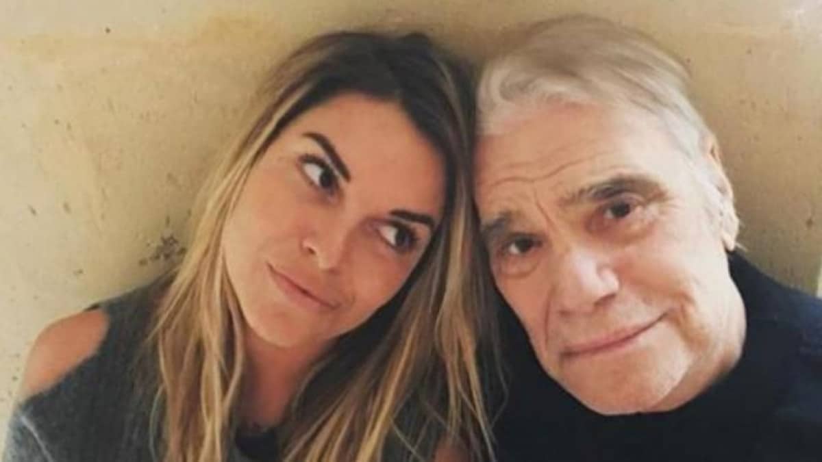 Sophie Tapie dédie une chanson à son père pour l&rsquo;encourager à se battre.