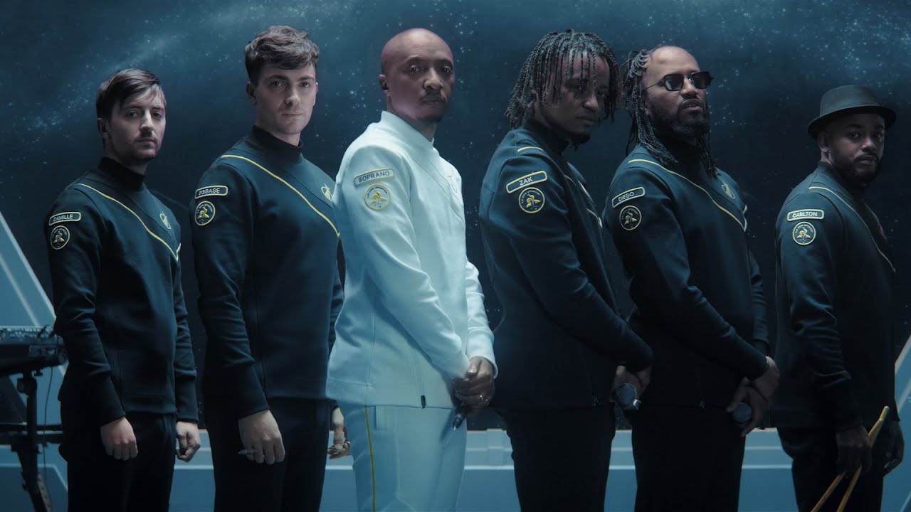 Découvrez le nouveau clip de Soprano « Près des étoiles » avec Didier Bourdon.