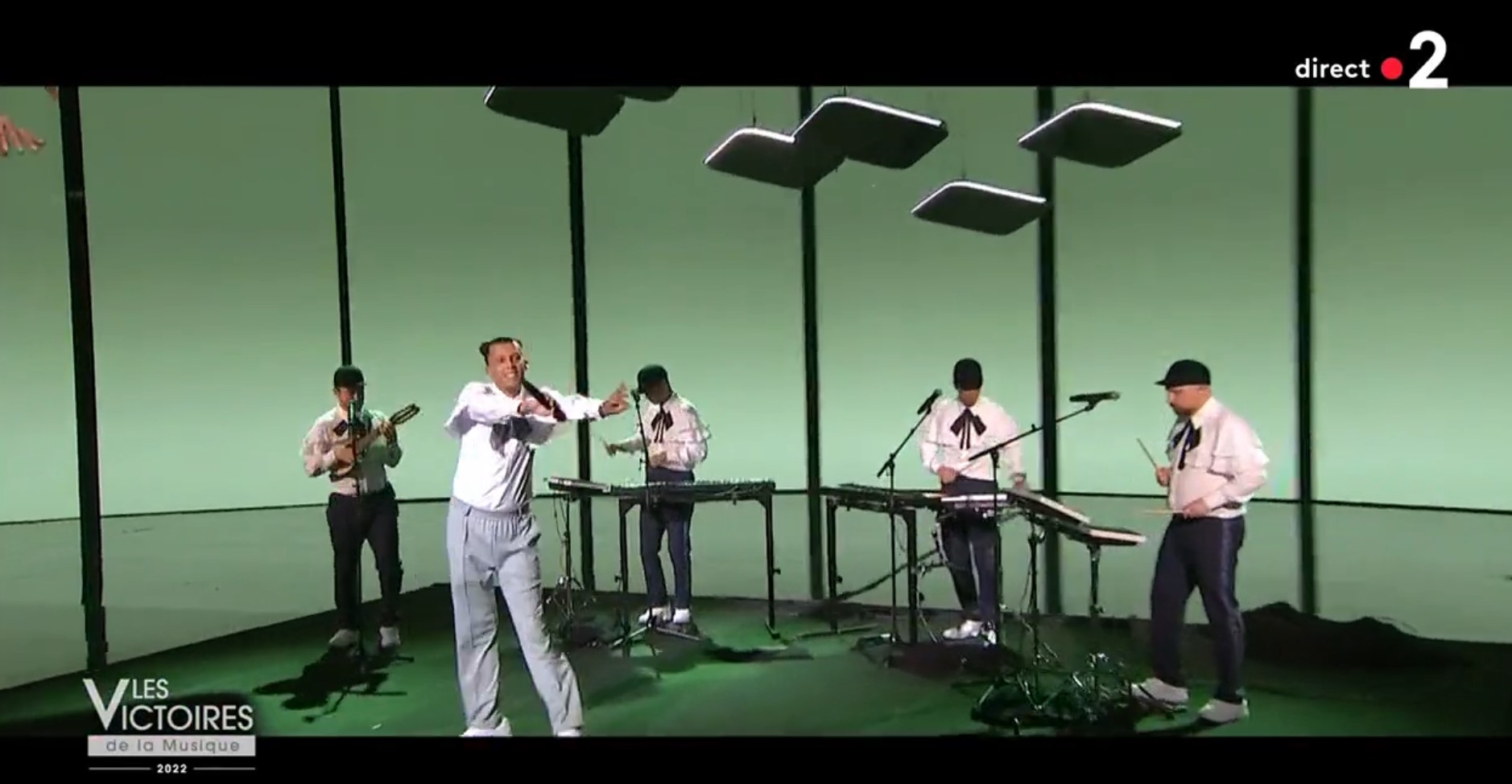 Stromae ouvre la soirée avec une choré à refaire chez vous aux Victoires de la musique 2022