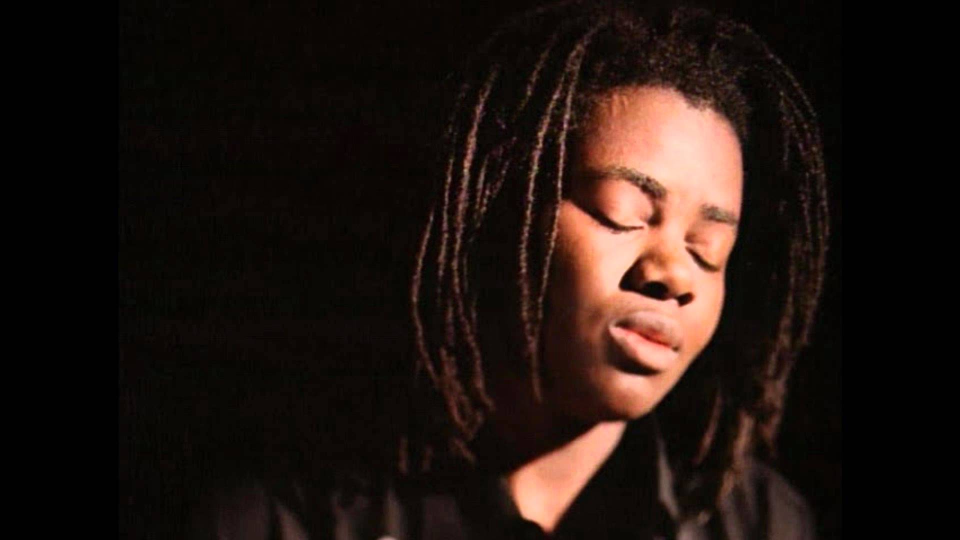 « Baby Can I Hold You » Tracy Chapman