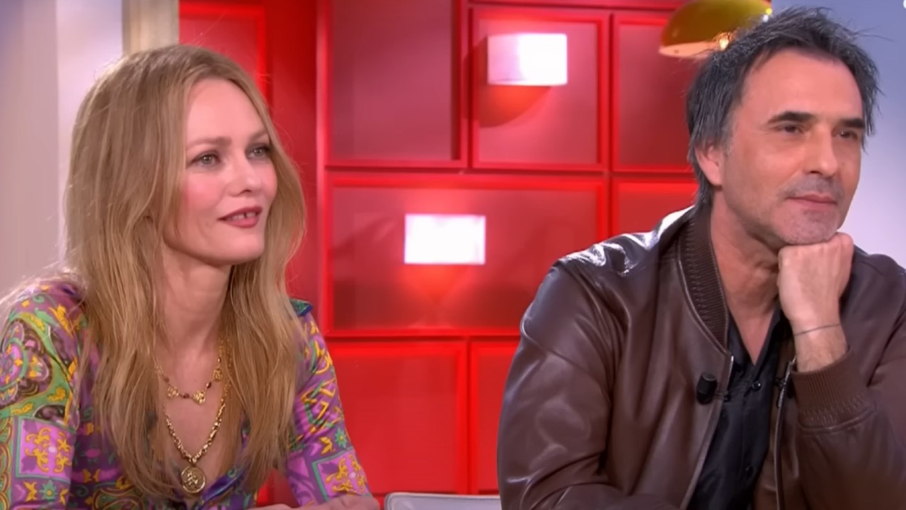 Vanessa Paradis à « C à Vous »: Une interview surréaliste d&rsquo;elle à 18 ans au journal de TF1.