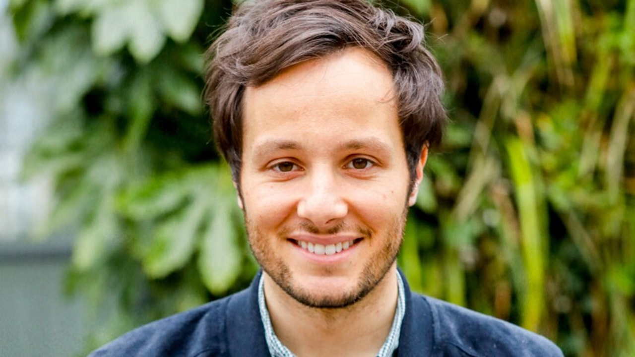 Bon anniversaire à Vianney (31 ans). Ecoutez le en concert privé.